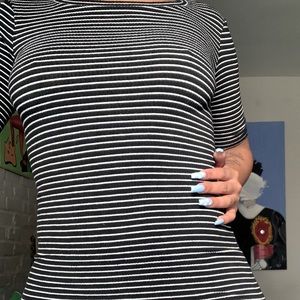 Fitted Stripped Mini dress 🖤